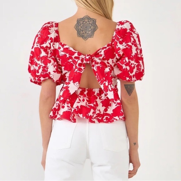 NWT Red Floral Puff Sleeve Top - Picture 2 of 6